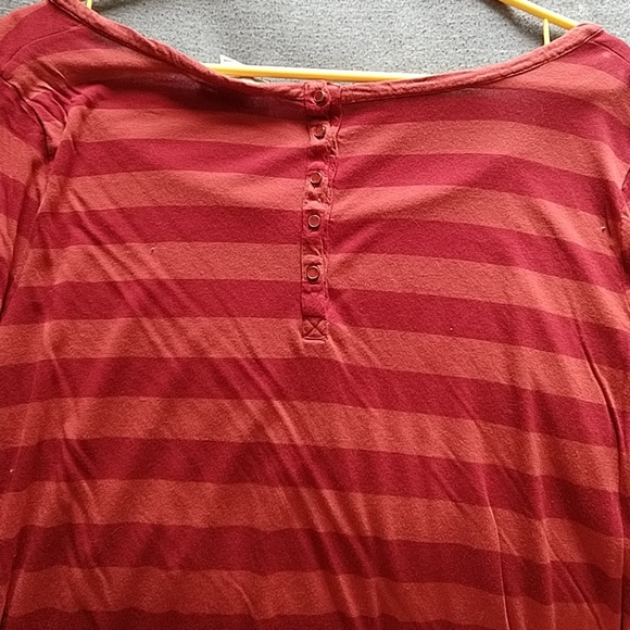 Lucky Brand 3/4 Sleeve Top - Picture 2 of 3